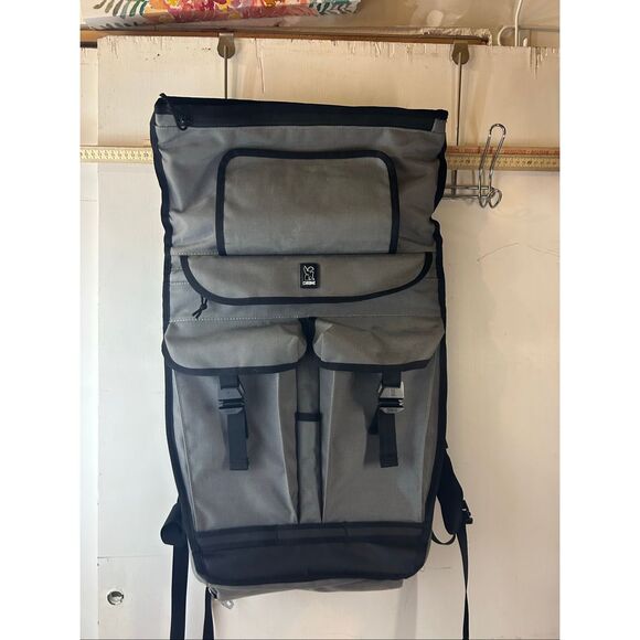 Chrome backpack Orlv 2.0 Backpack? Gray Black Buckle snap - Picture 2 of 16